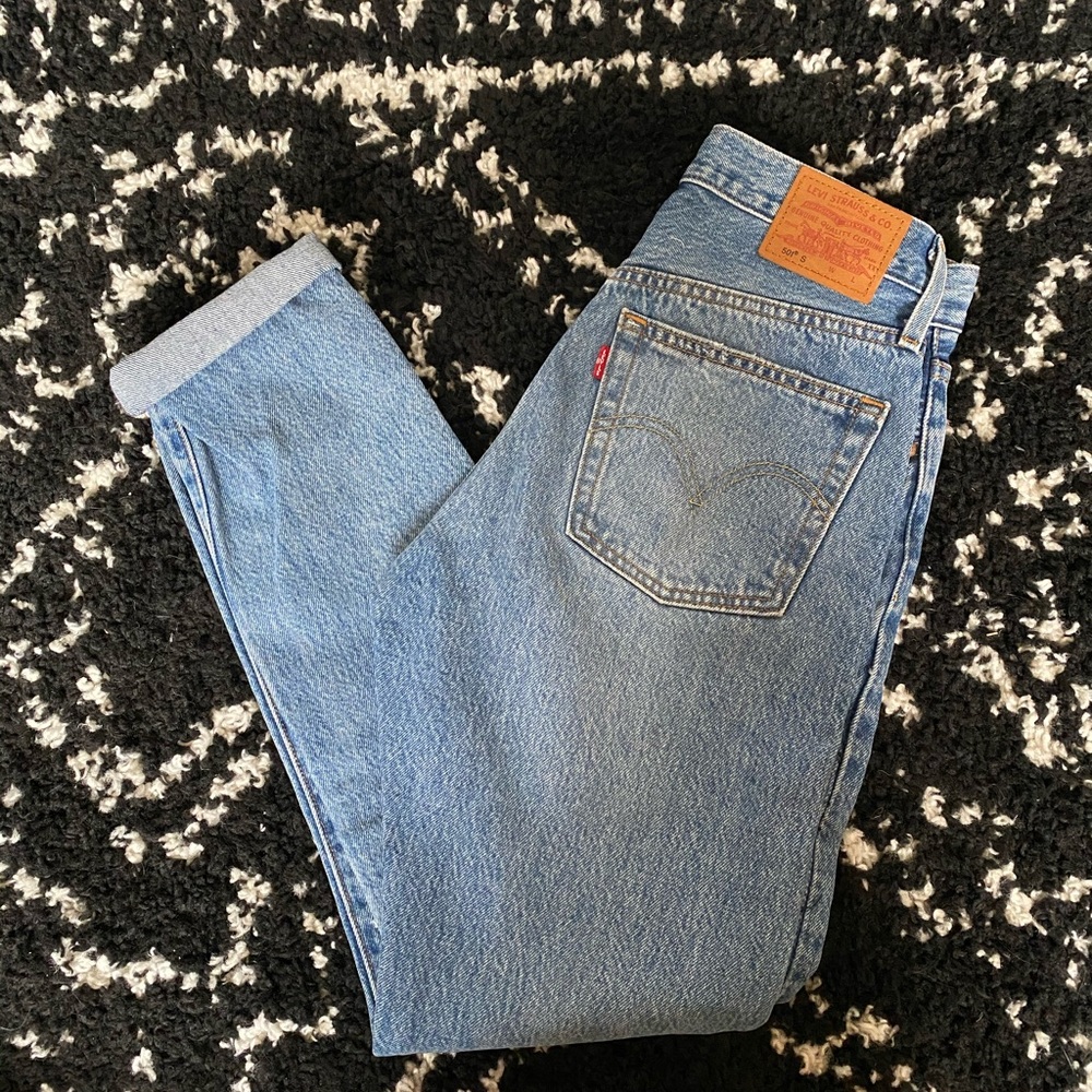 Levi 501 size 25